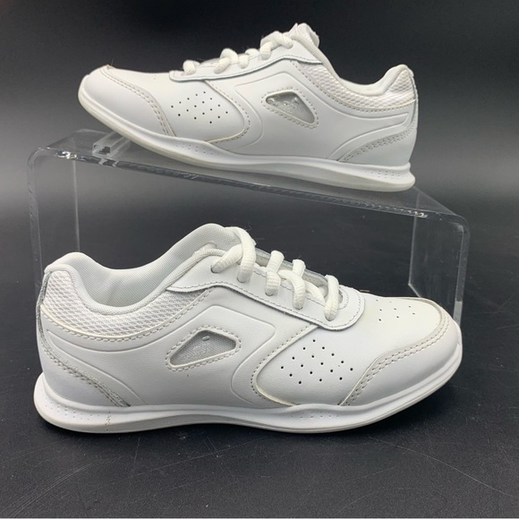 bcg Shoes Bcg Girls Sz 3 Cheer Tumbler Cheerleading Shoes White